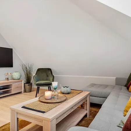 Hoyden Apartment