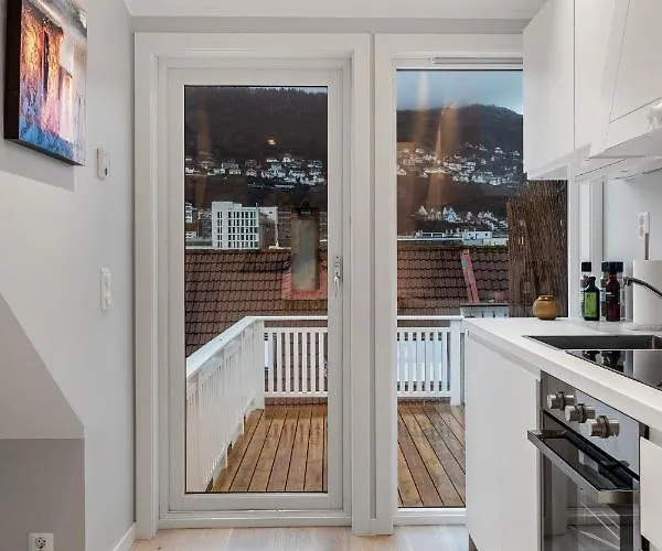 Hoyden * Μπέργκεν